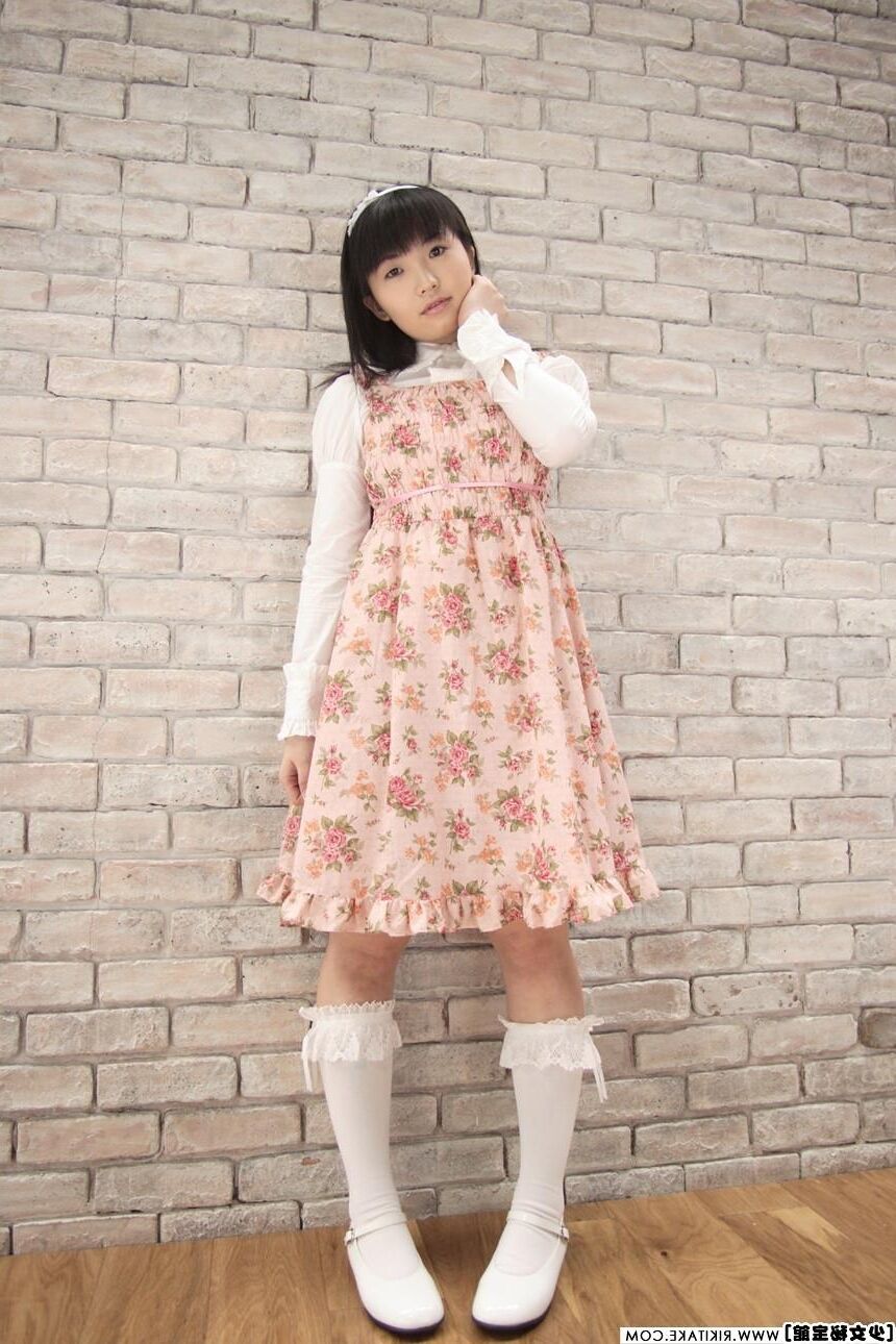 japanese nude model Mika Hanai