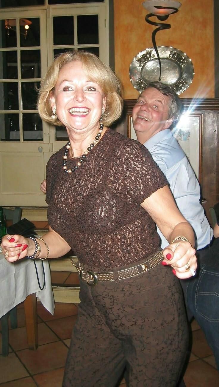 Non Nude Matures and Grannies 