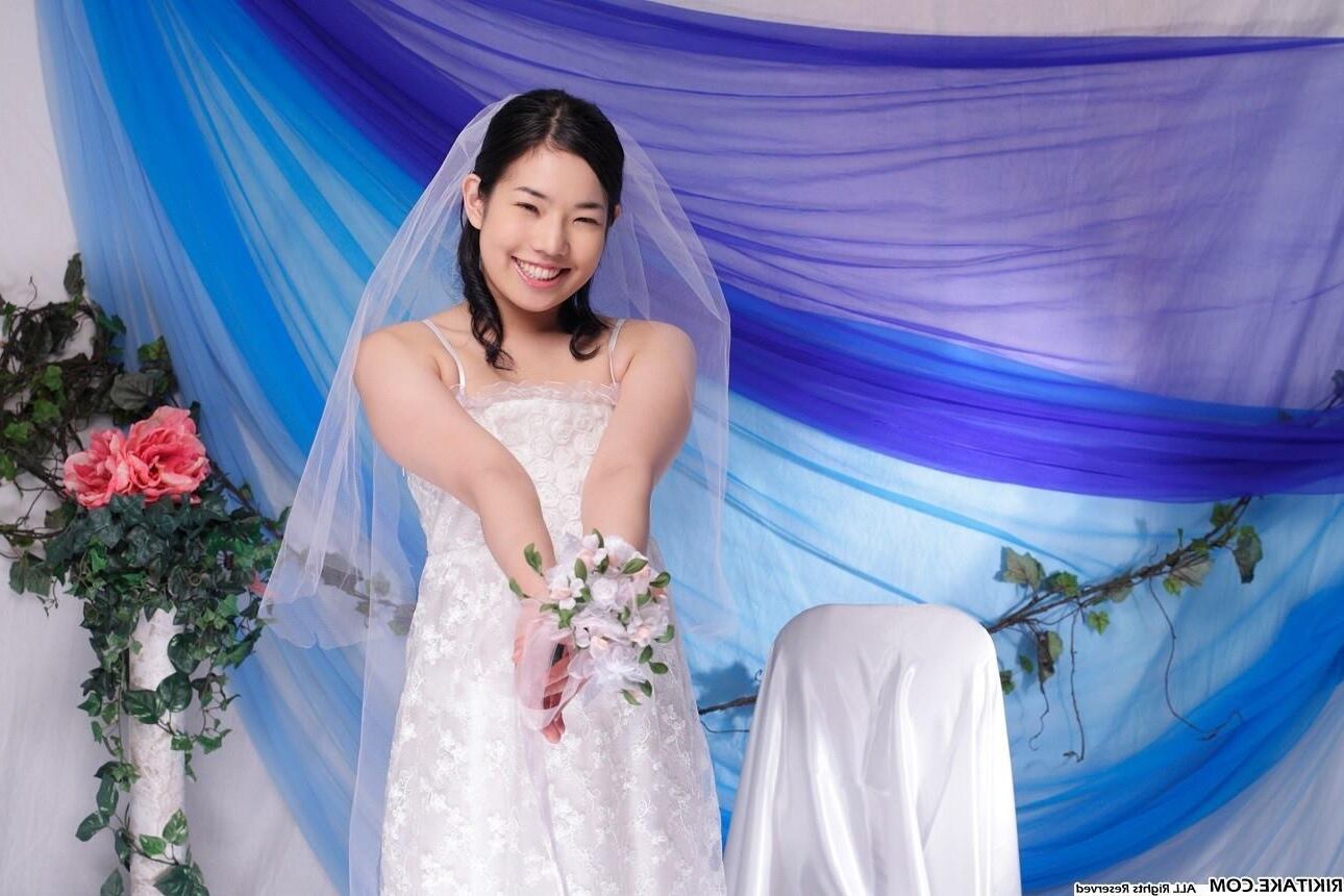 japanese nude model Yui Hattori 