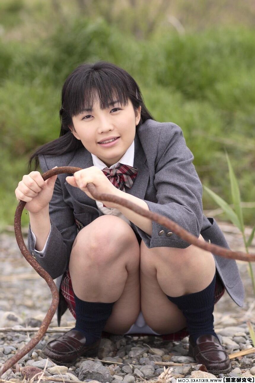 japanese nude model Mika Hanai