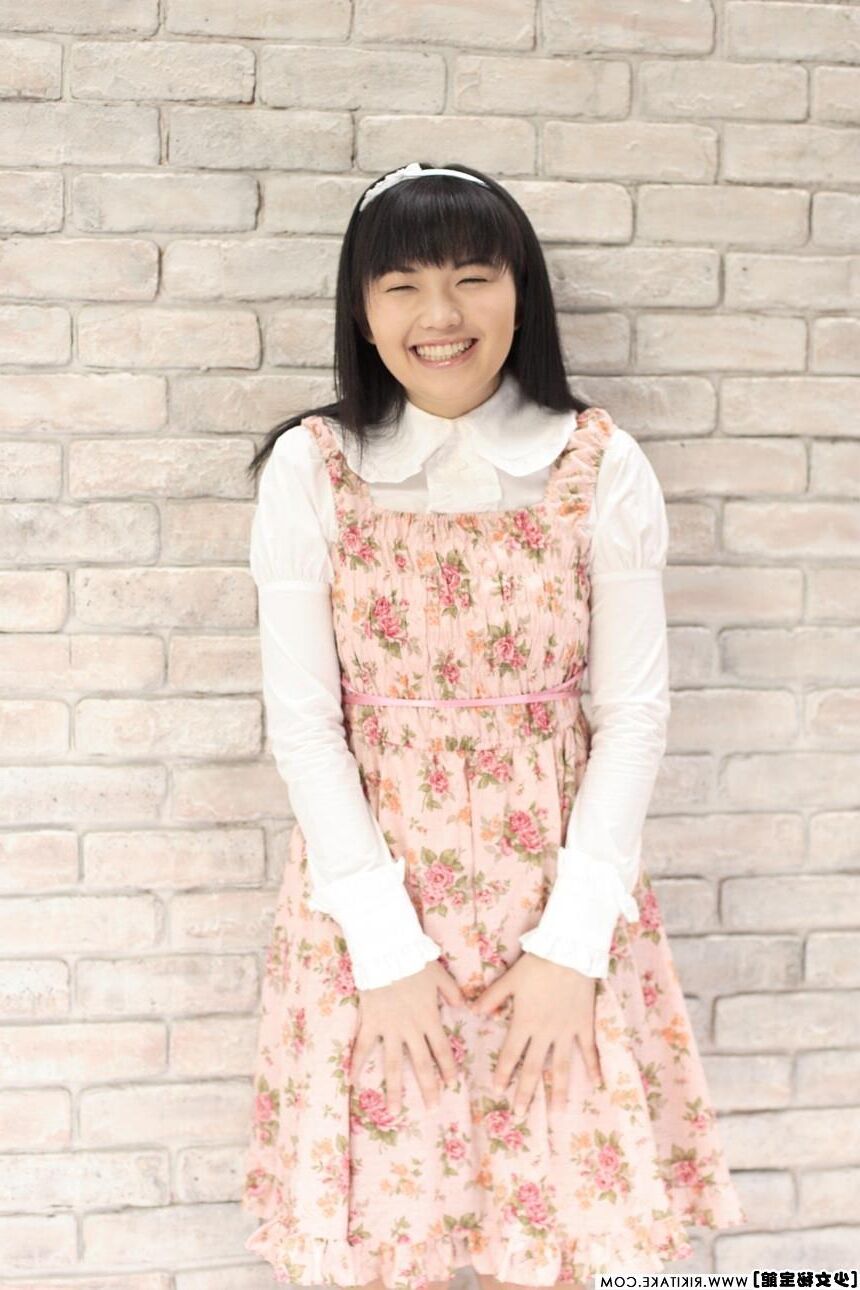 japanese nude model Mika Hanai