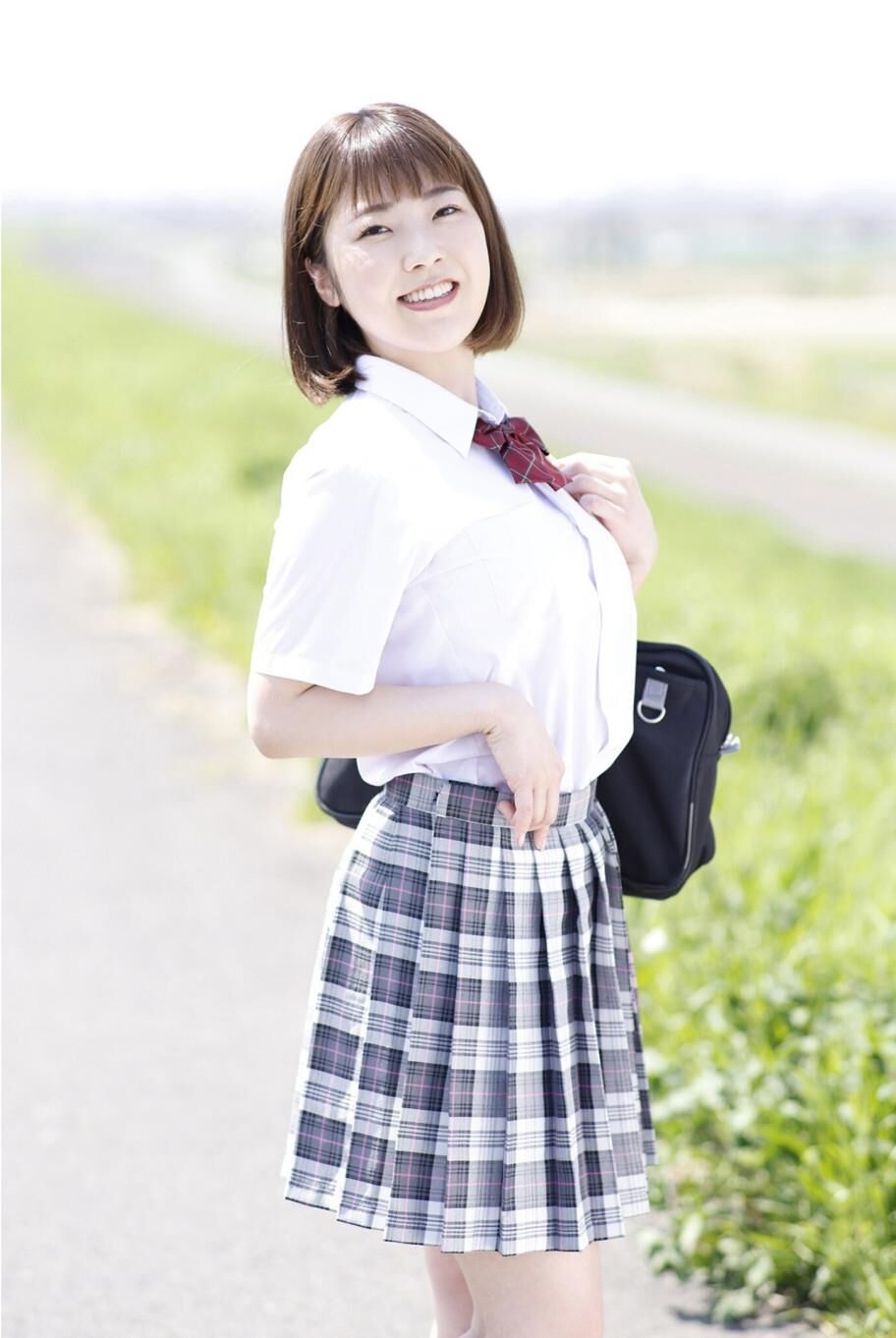 Yuina Ogura Cute and Sexy Body