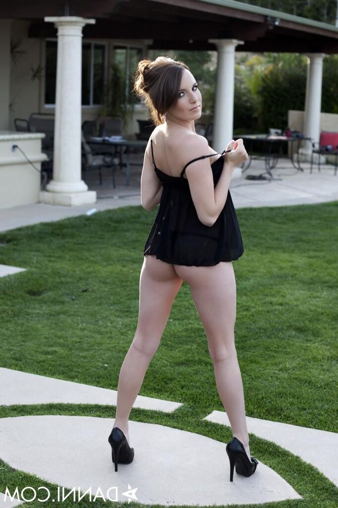 . Jenna Rose. She's a babe.