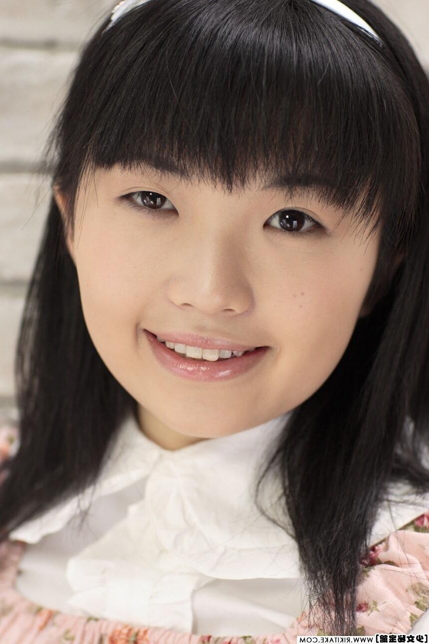 japanese nude model Mika Hanai