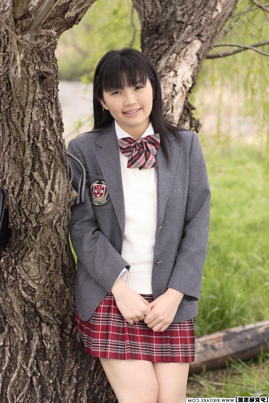 japanese nude model Mika Hanai