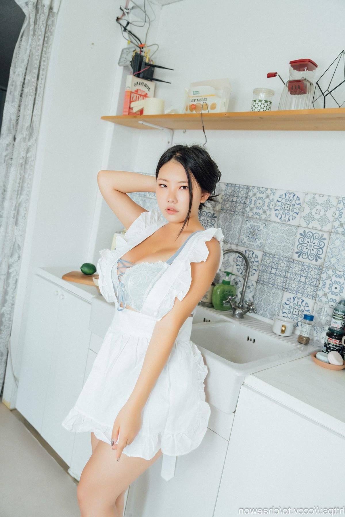 Sun Hye Loozy Ssunskey Swimsuit