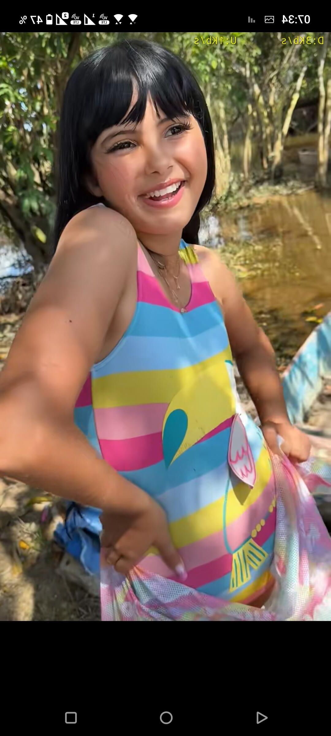 Teen Sophia terra
