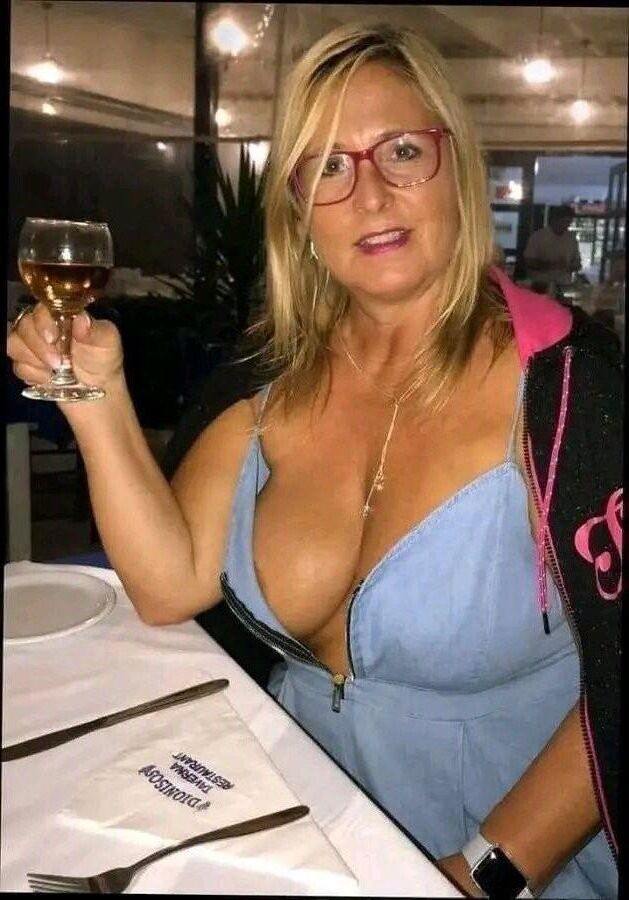 Non Nude Matures and Grannies 