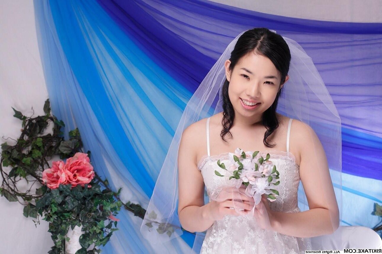 japanese nude model Yui Hattori 