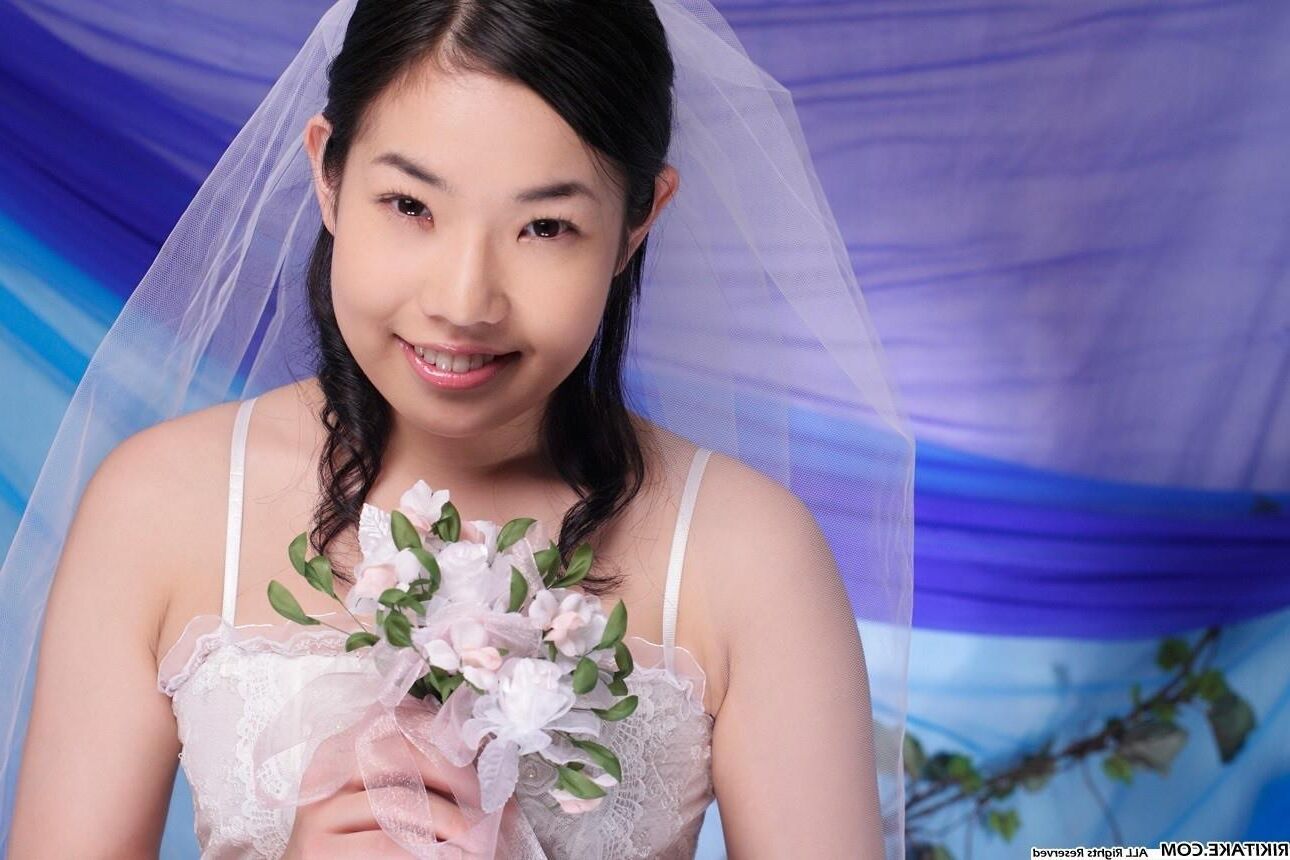 japanese nude model Yui Hattori 