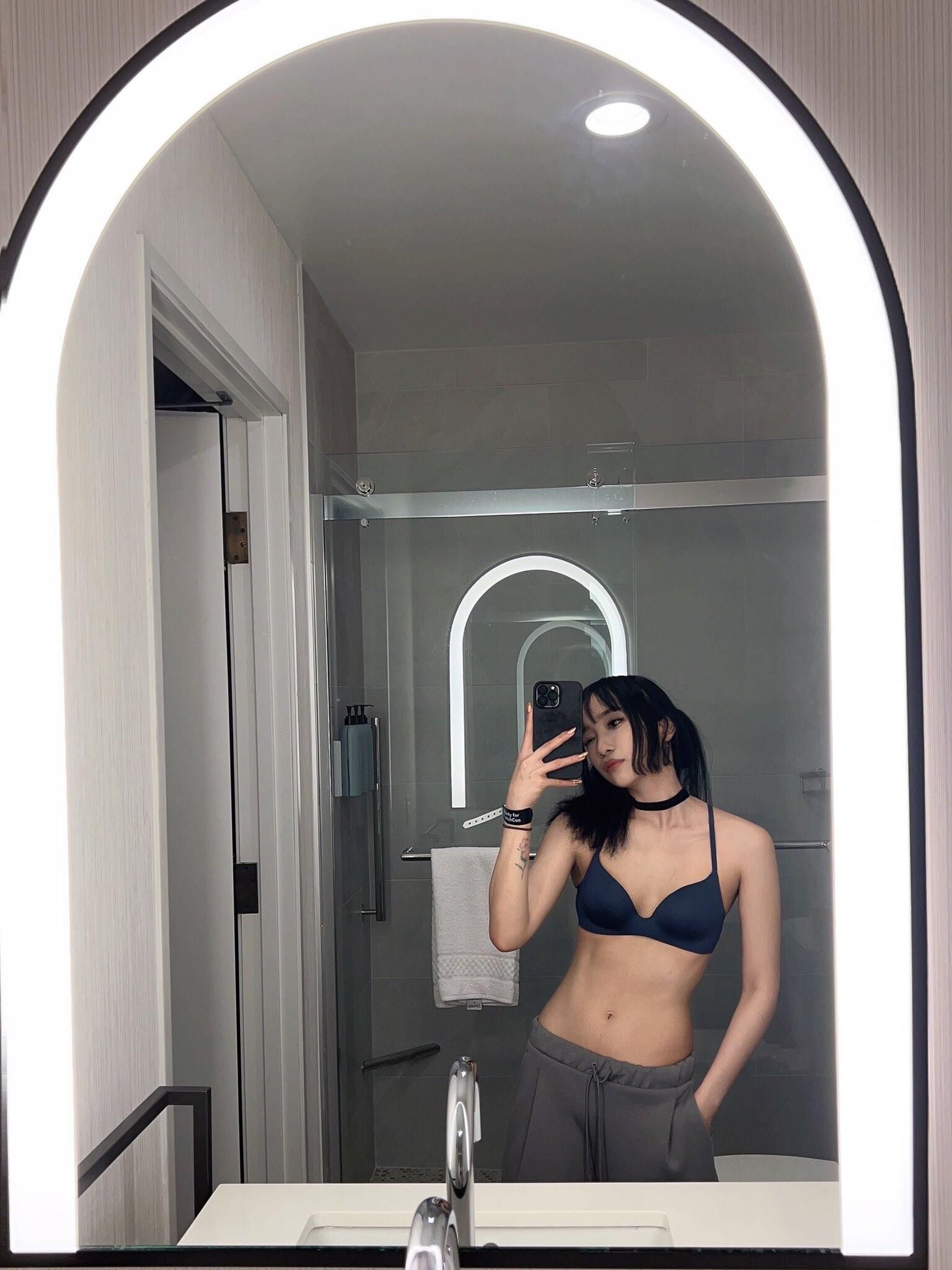 mirror
