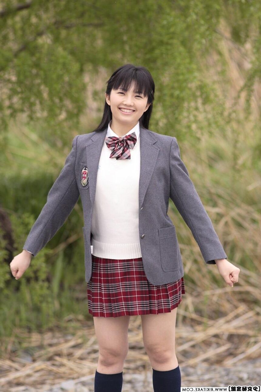japanese nude model Mika Hanai