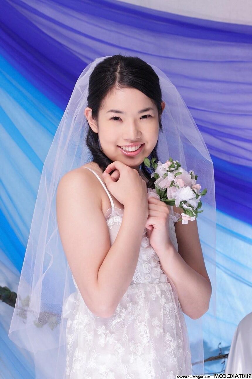 japanese nude model Yui Hattori 