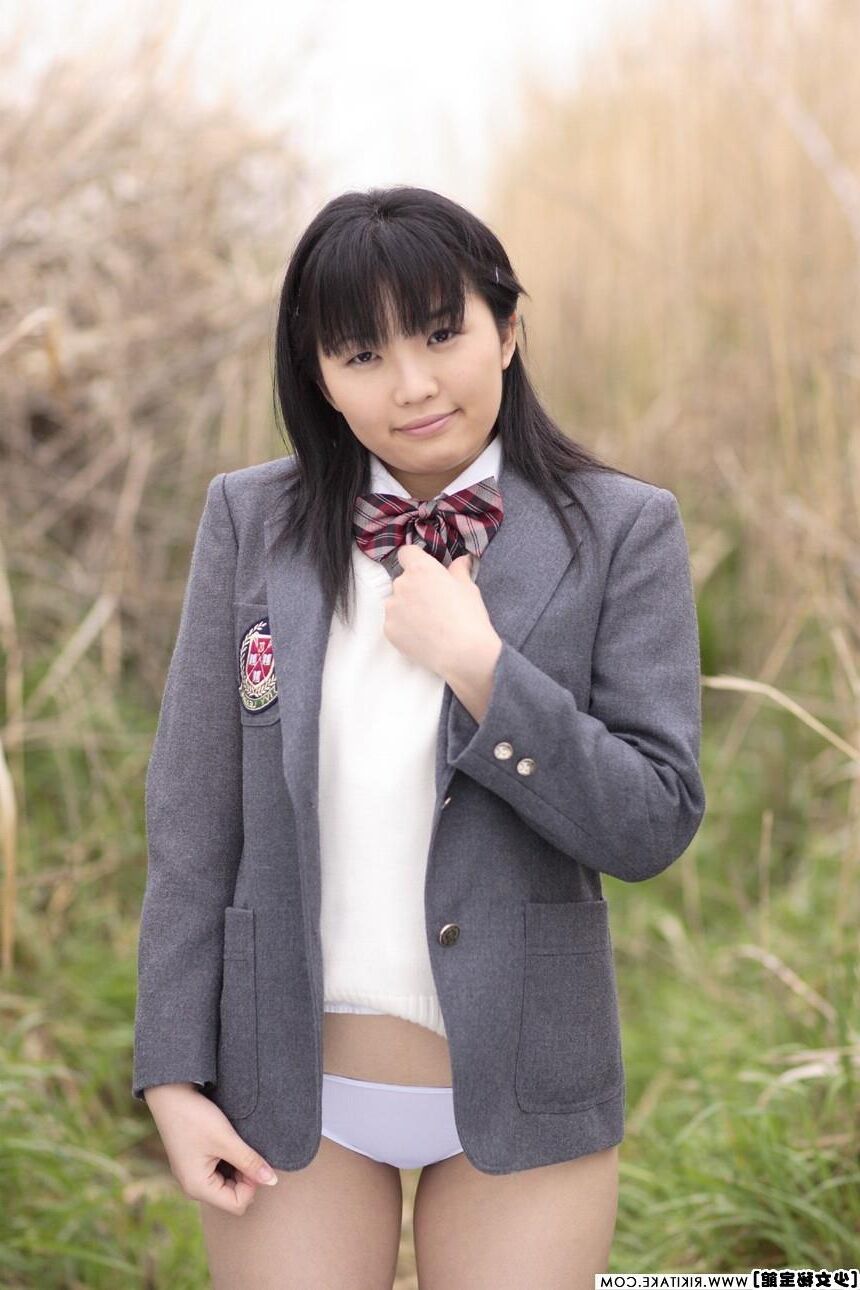 japanese nude model Mika Hanai
