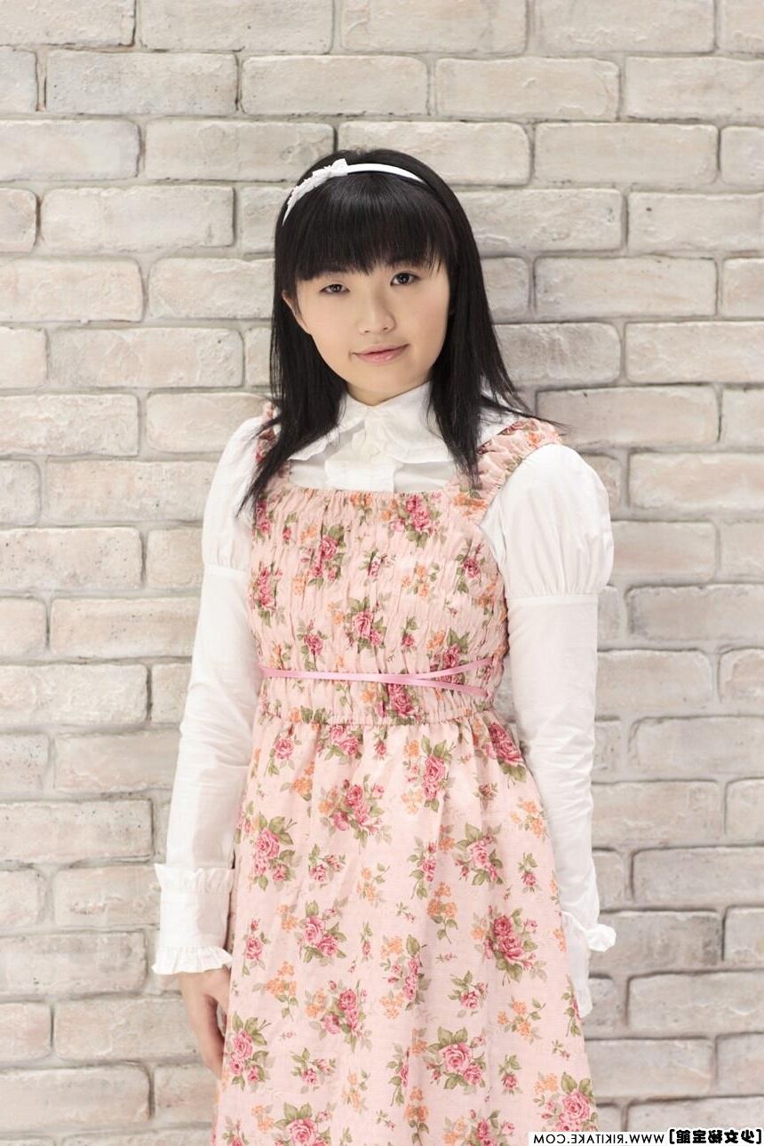 japanese nude model Mika Hanai
