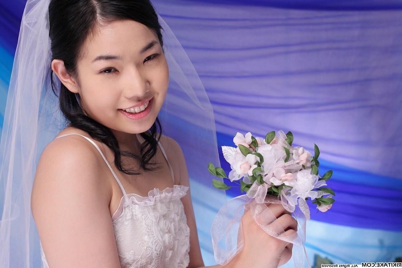japanese nude model Yui Hattori 