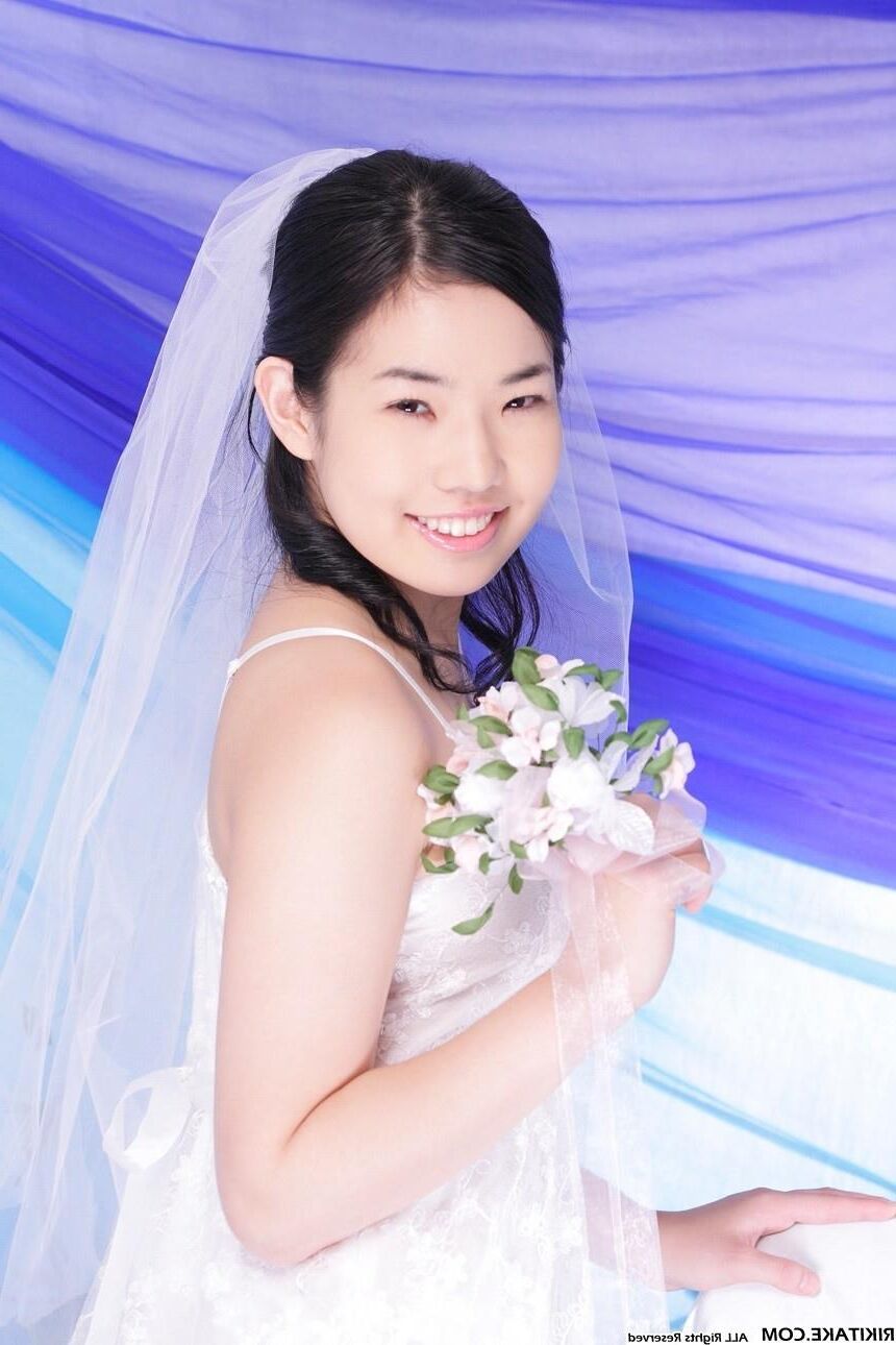 japanese nude model Yui Hattori 
