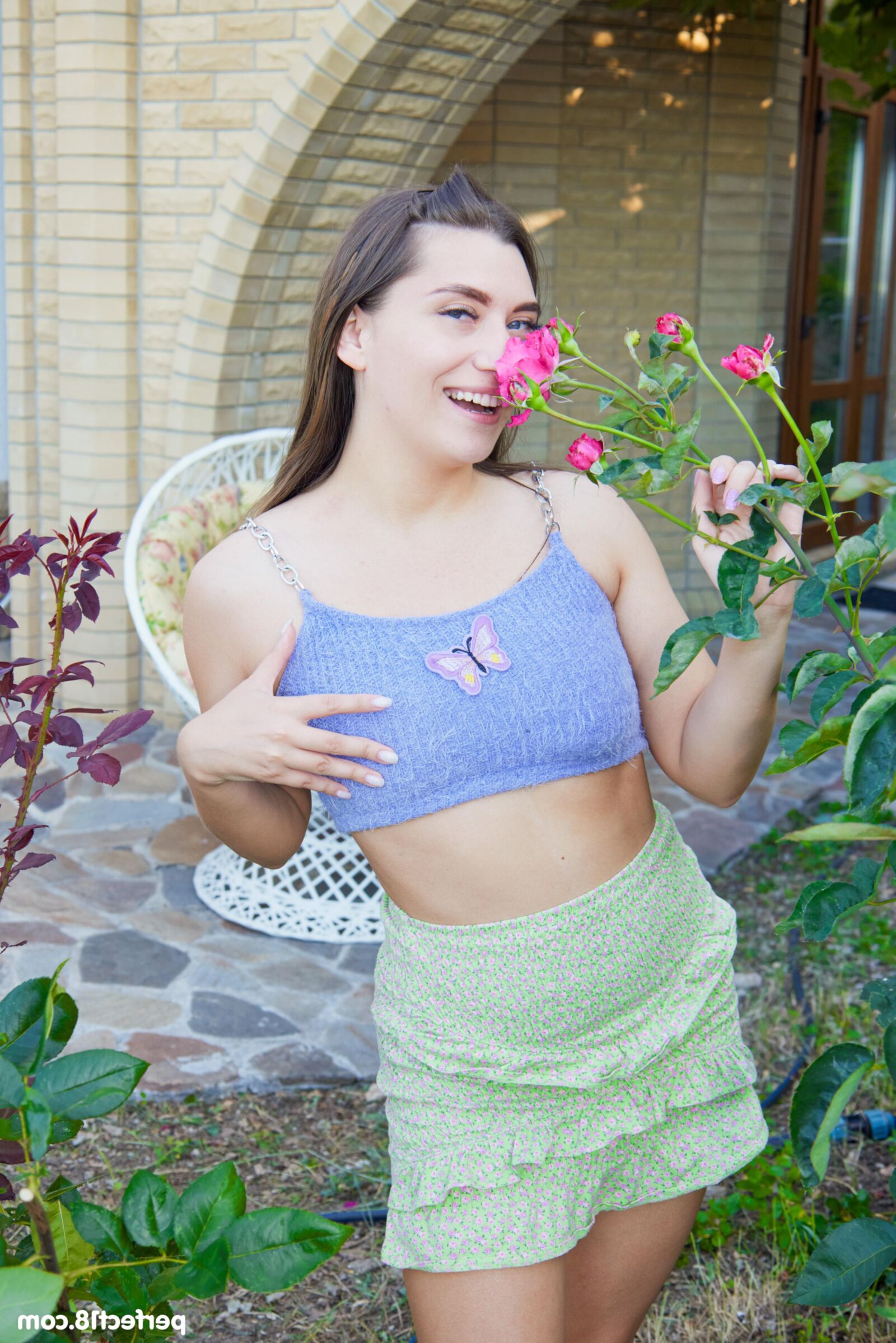 Perfect Elise Moon Perfect Elise Moon x x 