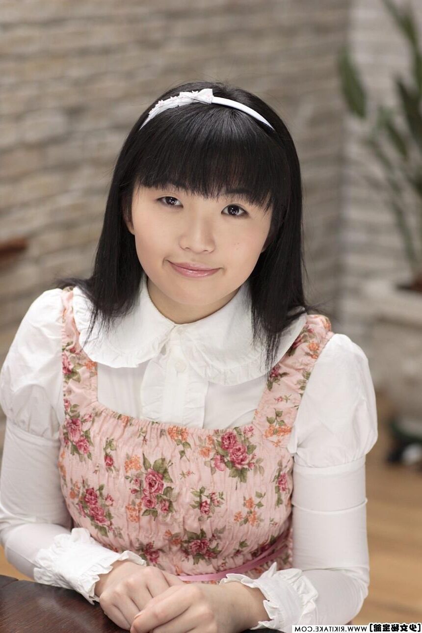 japanese nude model Mika Hanai