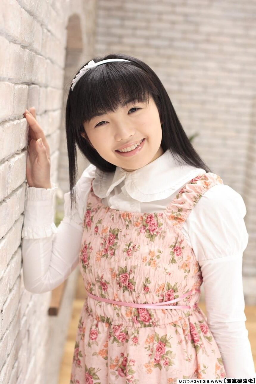 japanese nude model Mika Hanai