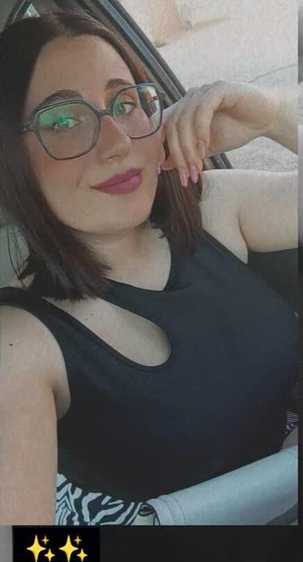 Glasses slut