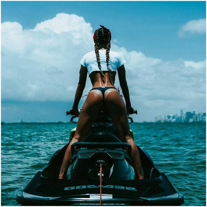 I want to look like these girls bikini babes 