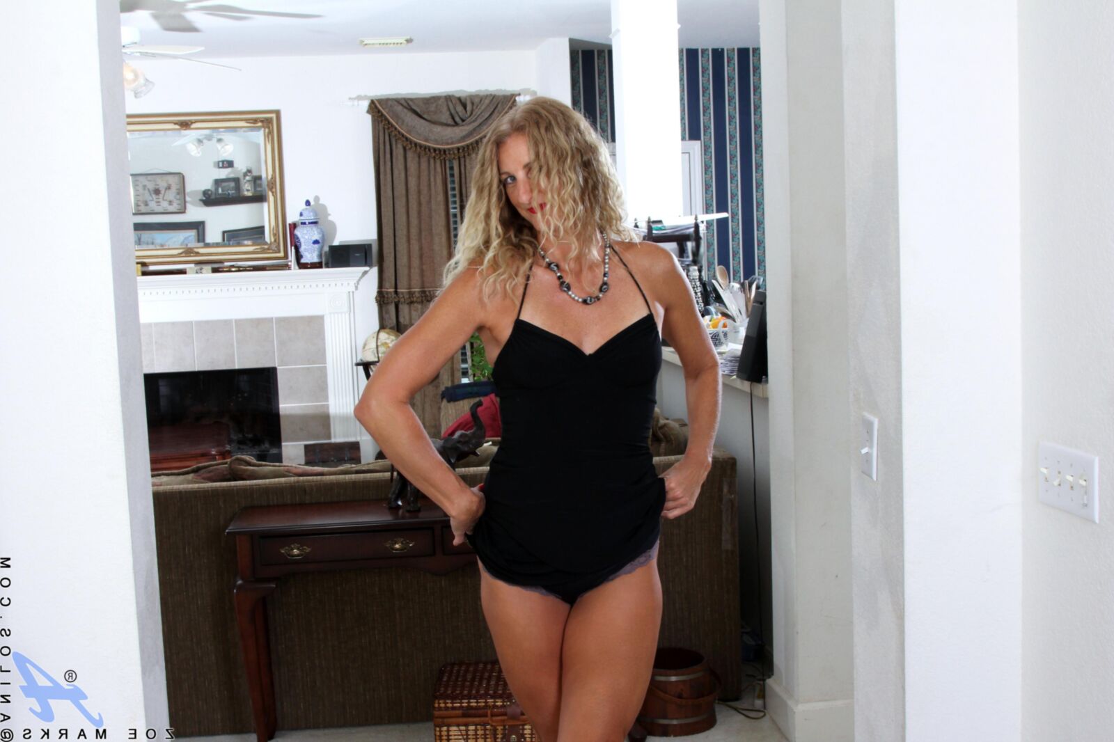 Nothing But MILFs . Zoe Marks. Tall, thin and sexy
