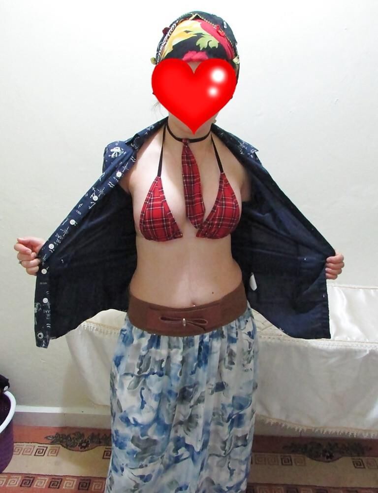 PeRfEcT FeMaLeS (by ARF) .