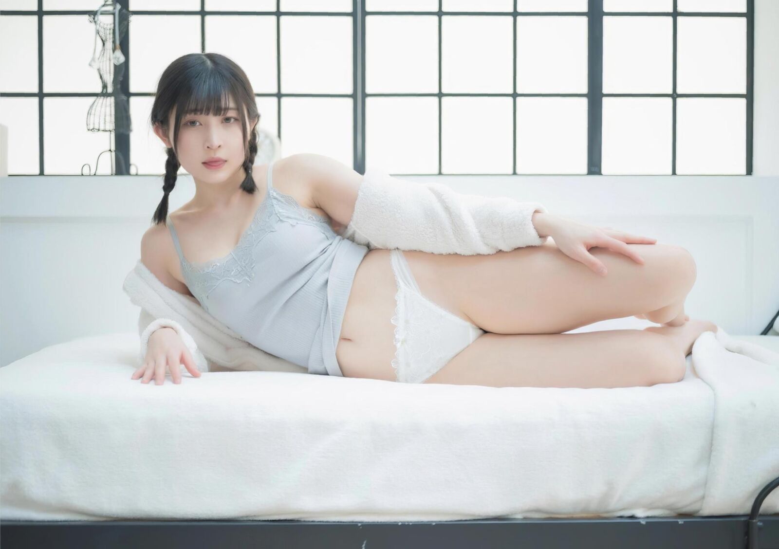 Mizuna Shione Invite me to be naughty