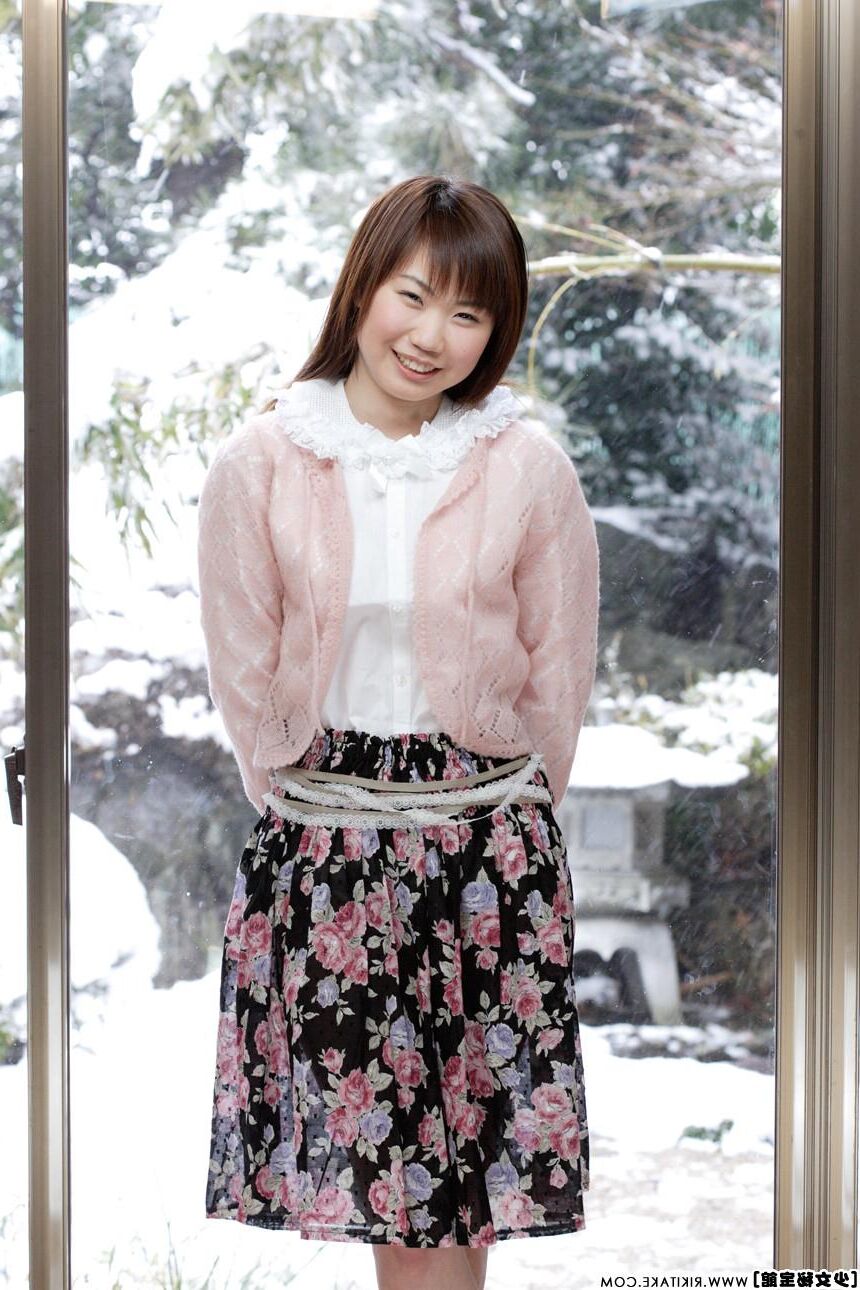 日本のヌードモデルMiruku Nakane