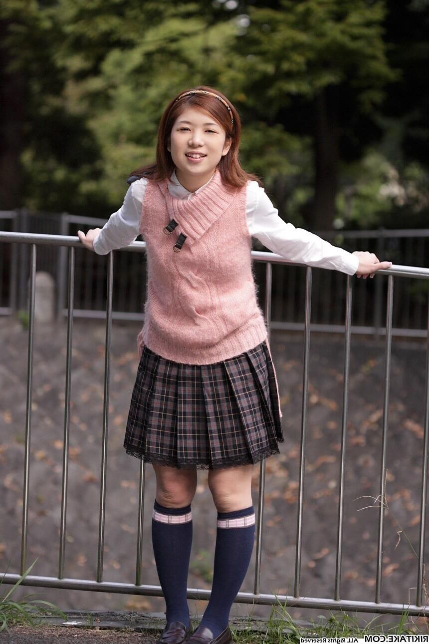 日本のヌードモデルは村ko