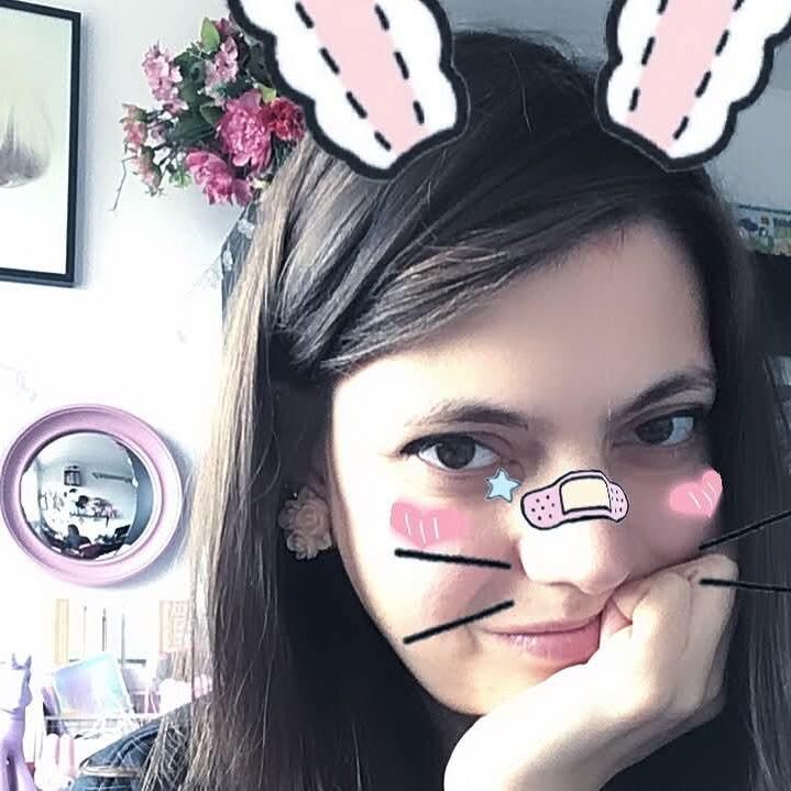 Melodie Petite Chienne salope emo gueule a sperme de rouen