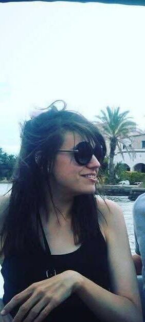 Melodie Petite Chienne salope emo gueule a sperme de rouen