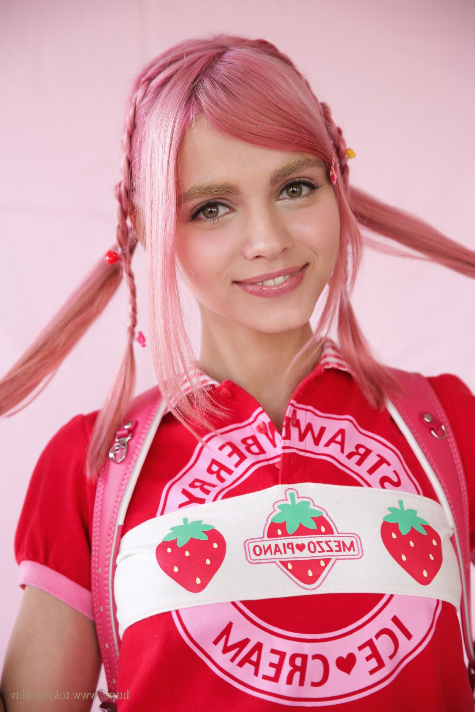 Rufina T TokyoDoll AB
