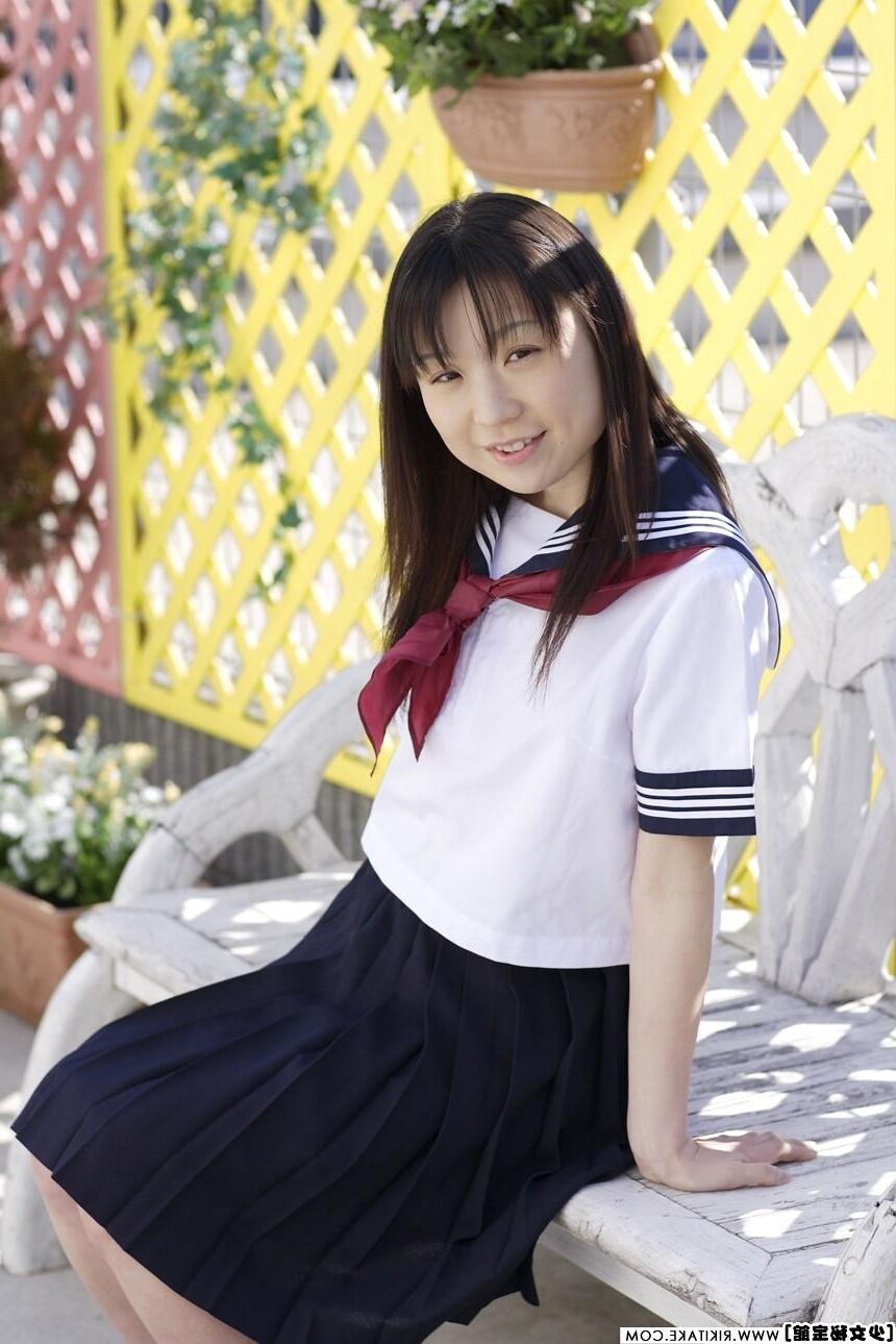 Modèle de nu japonais Ruri Tukino