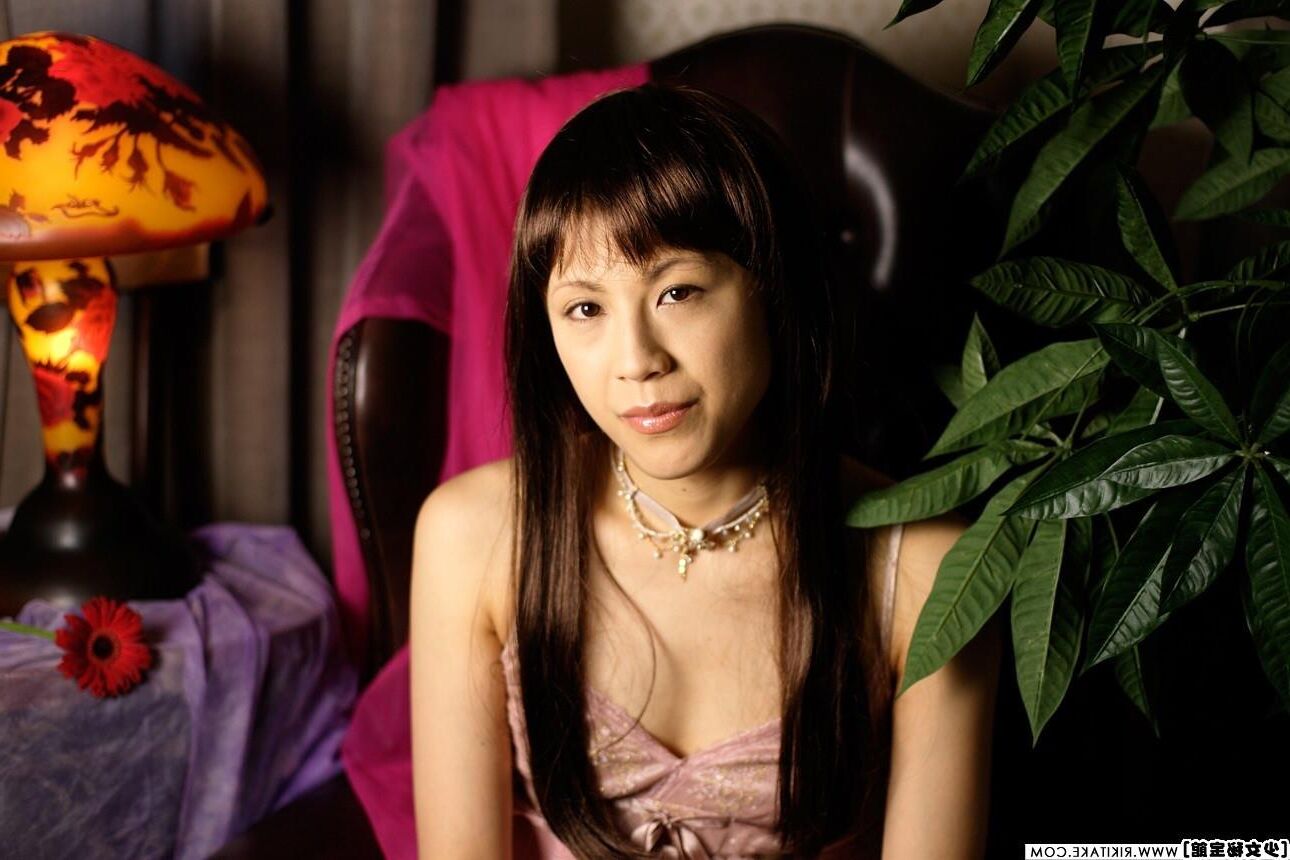 Japanisches Nacktmodell Yuko Kinoshita