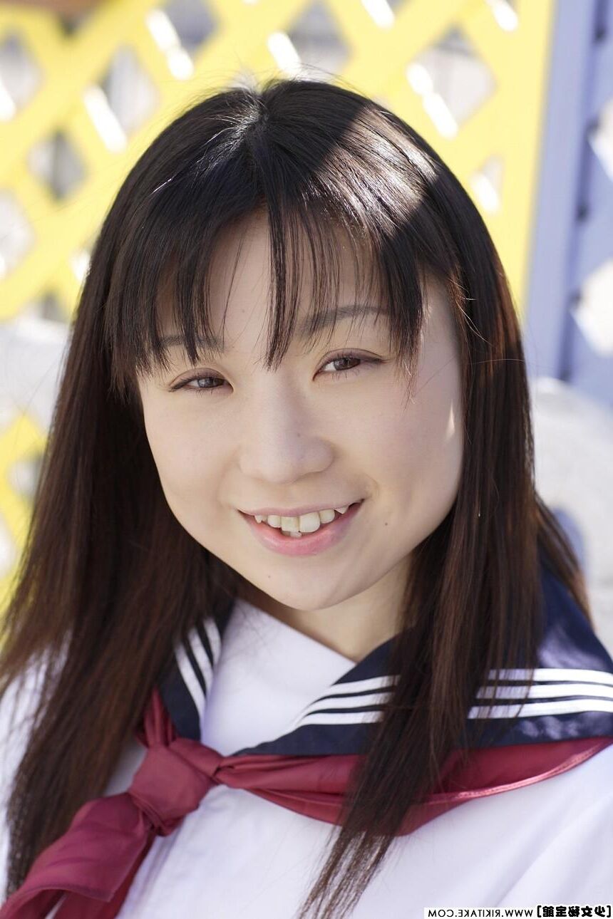 Modèle de nu japonais Ruri Tukino