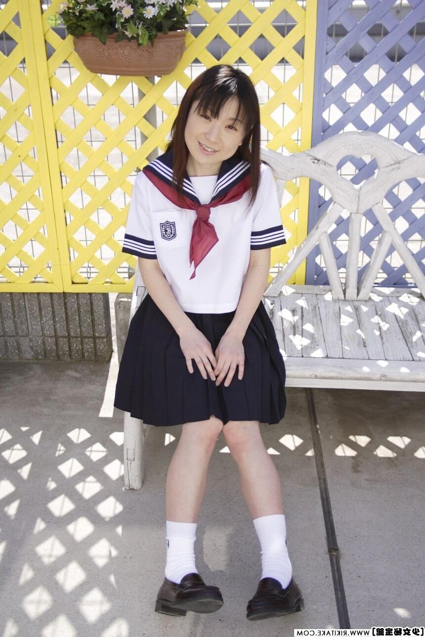 Modèle de nu japonais Ruri Tukino