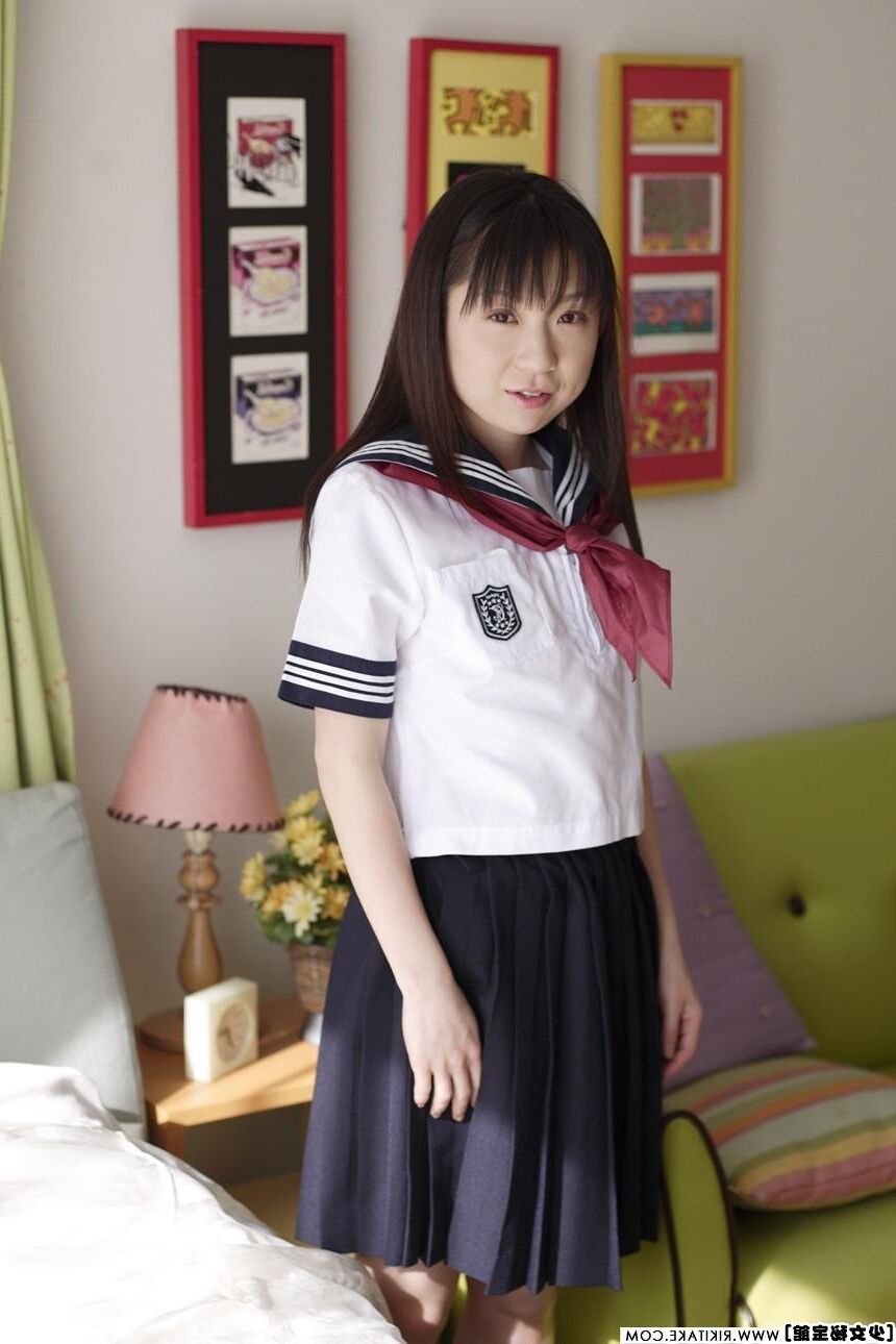 Modèle de nu japonais Ruri Tukino