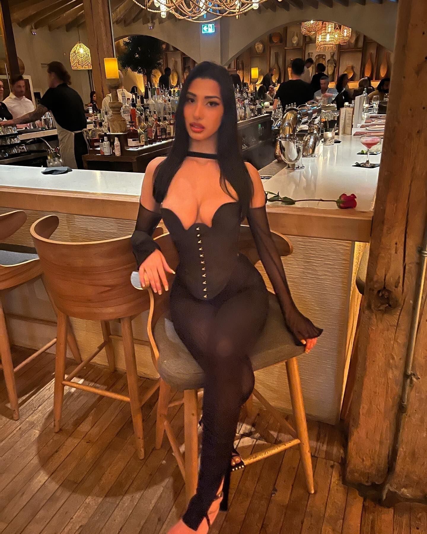 Girls in Black 