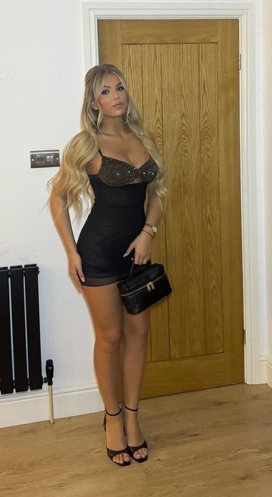 Girls in Black 