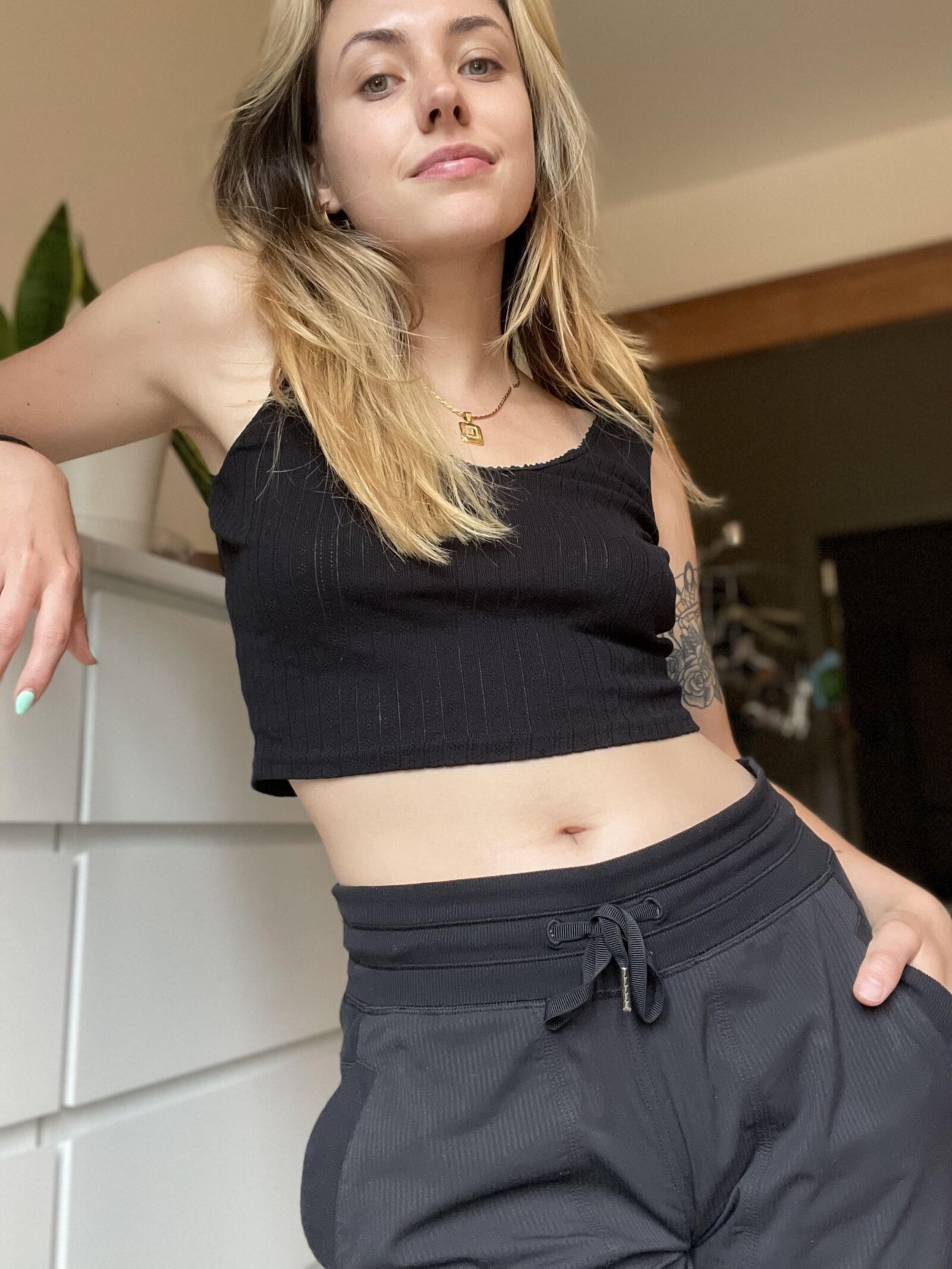 Non Nude 