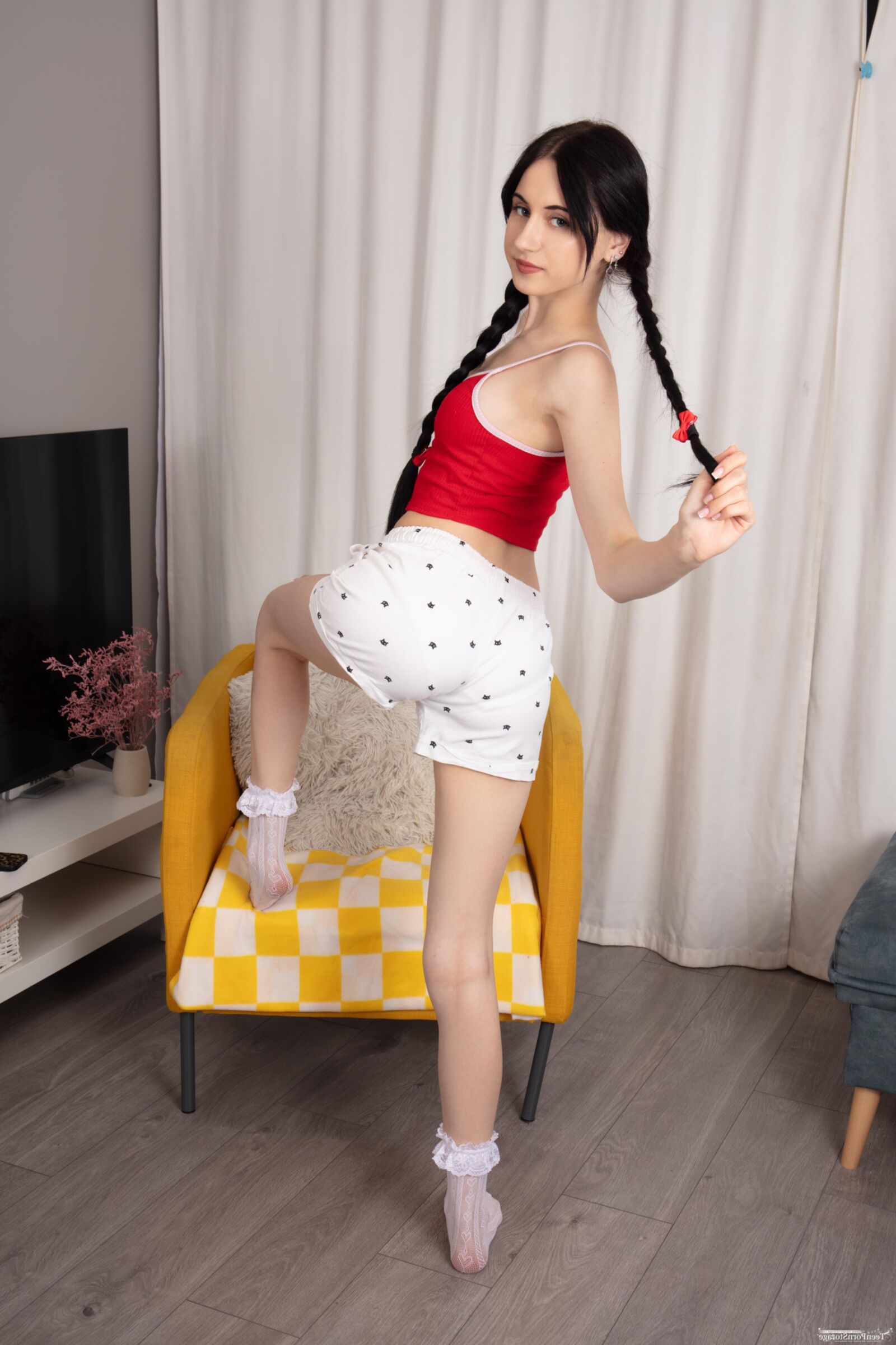 Teenpornstorage Amanda Good Side