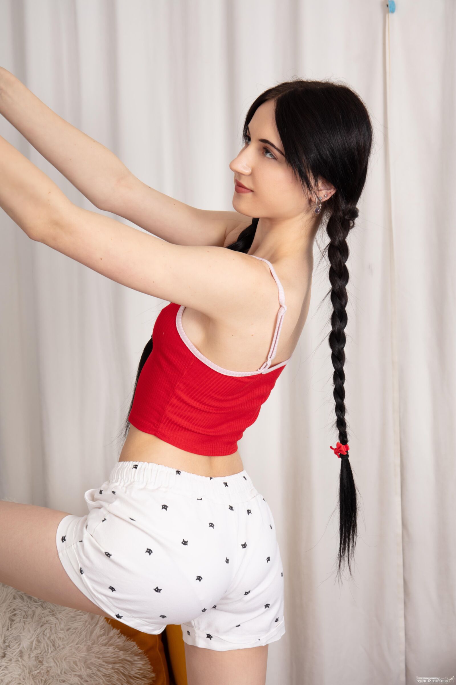 Teenpornstorage Amanda Good Side