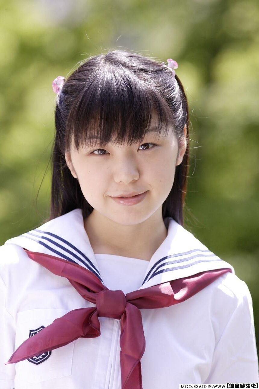 Modèle de nu japonais Risako nakahara