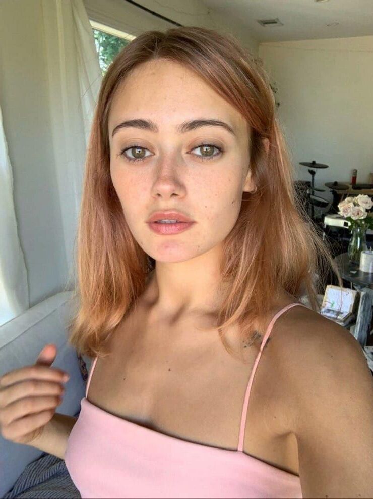 Ella Purnell