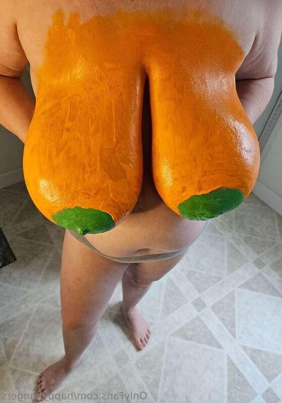 Saggy udders 