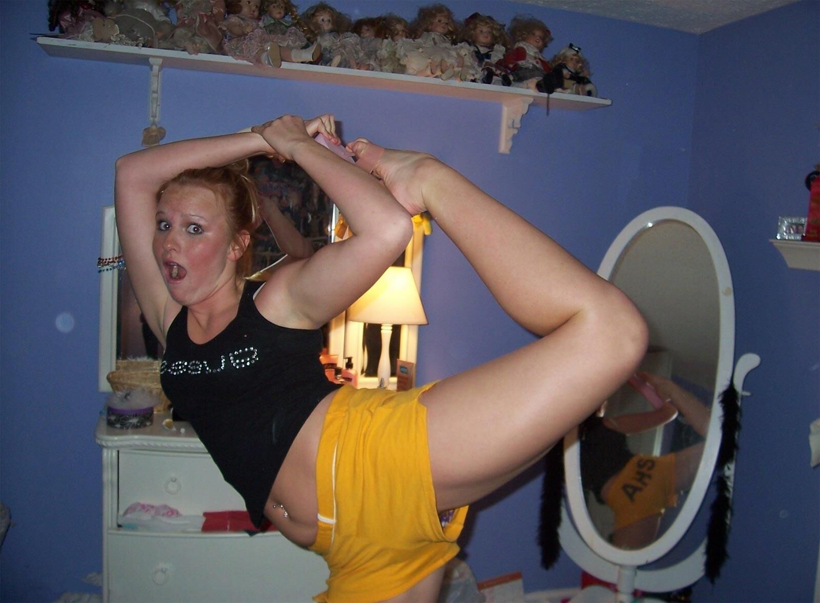 CAN I LOOK UP YOUR SHORST'S ! 