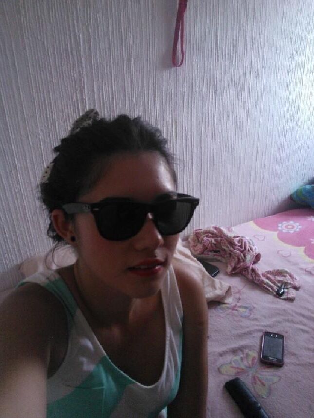 amateur girl ()