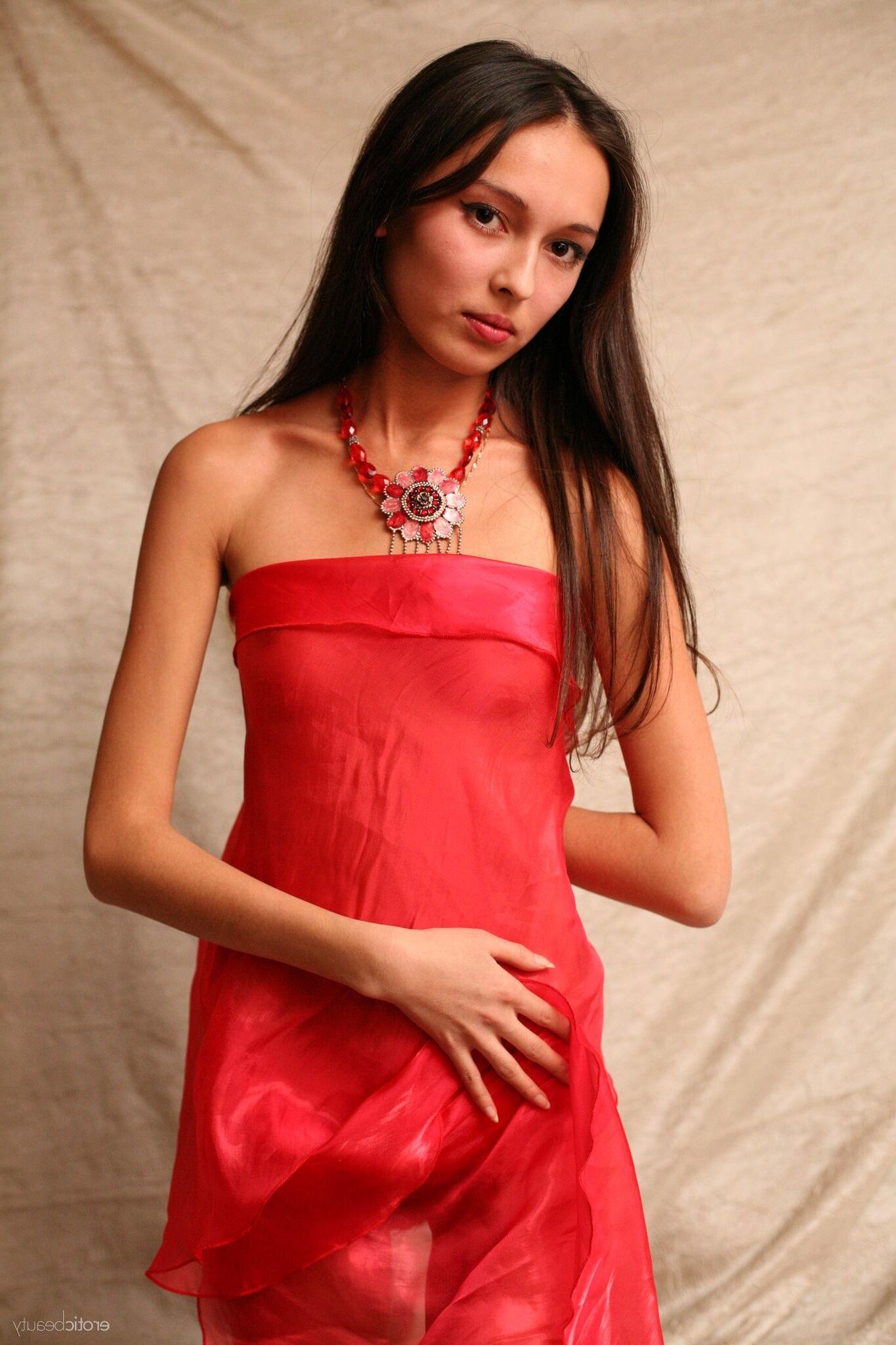 EB_ _RED HOT SVETA H by PAROMOV_a_med
